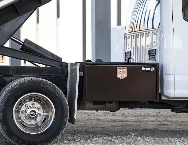Load image into Gallery viewer, 18x18x36 Inch Black Steel Underbody Truck Box