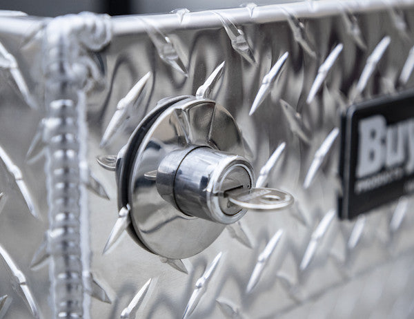 Load image into Gallery viewer, DIAMOND TREAD ALUMINUM CROSSOVER TRUCK TOOL BOX SERIES