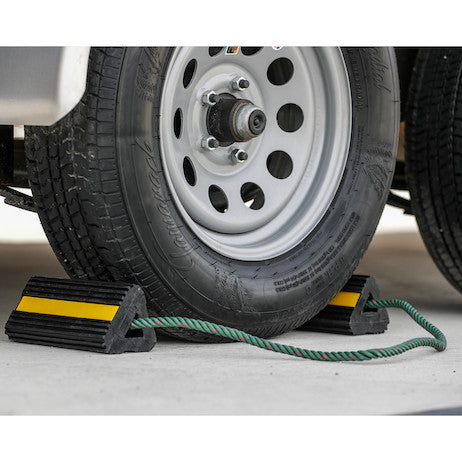 Load image into Gallery viewer, Rubber Wheel Chock Set 4x4x8 Inch with 3 Foot Rope