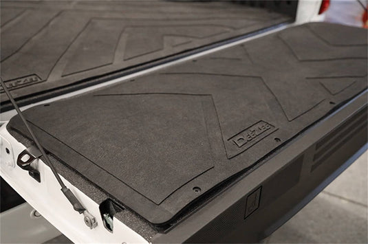 Dee Zee Tailgate Mat Universal 60" X 19.5"