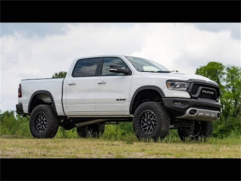 Load image into Gallery viewer, Rough Country 6 Inch Lift Kit, 22XL, N3 Rear Shocks - 2019-2024 Ram 1500
