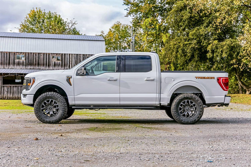 Load image into Gallery viewer, Rough Country 2.5 Inch Lift Kit - 2021-2025 Ford F-150

