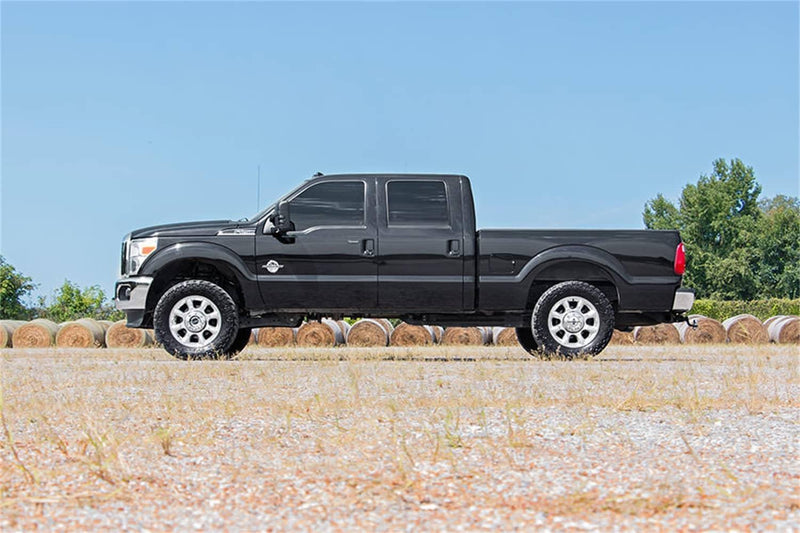 Load image into Gallery viewer, Rough Country 2 Inch Leveling Kit - 2005-2023 Ford F-250 Super Duty/F-350 Super Duty
