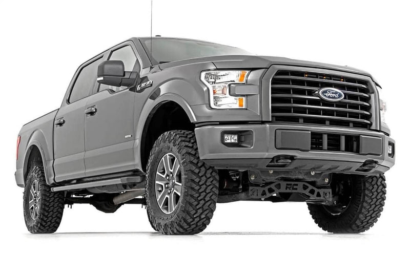 Load image into Gallery viewer, Rough Country 4 Inch Lift Kit, N3 Rear Shocks - 2015-2020 Ford F-150
