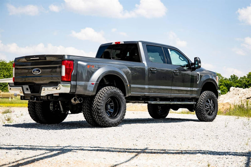 Load image into Gallery viewer, Rough Country 4.5 Inch Lift Kit, Diesel, Dually - 2017-2022 Ford F-250 Super Duty/F-350 Super Duty
