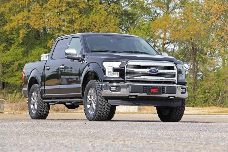 Load image into Gallery viewer, Rough Country 2 Inch Leveling Kit, Red - 2014-2025 Ford F-150
