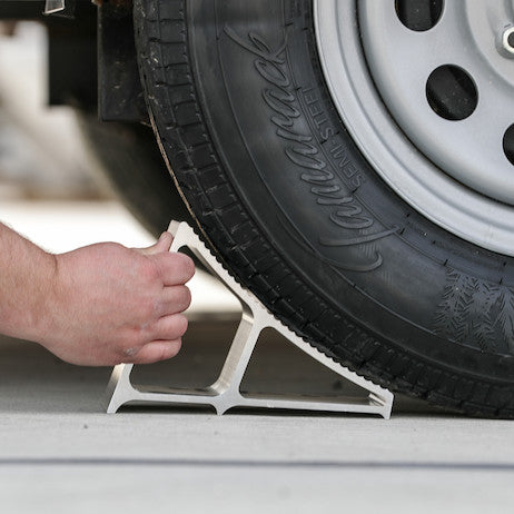 Load image into Gallery viewer, Small Extruded Aluminum Wheel Chock 6x8.75x5.86 Inch

